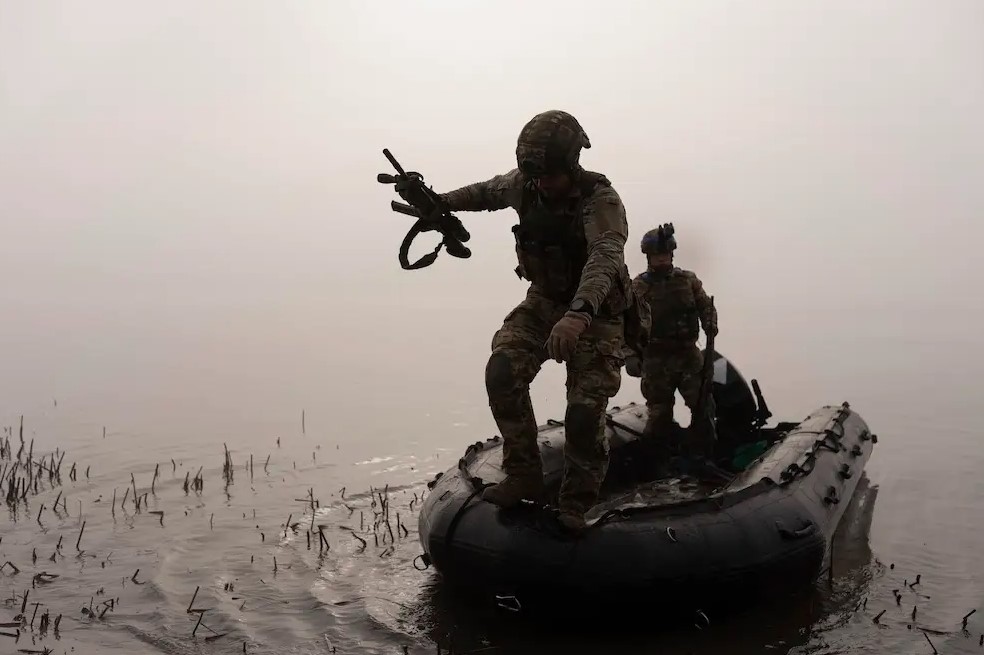 Điểm yếu nghiêm trọng của Ukraine khi phòng thủ ở sông Dnipro